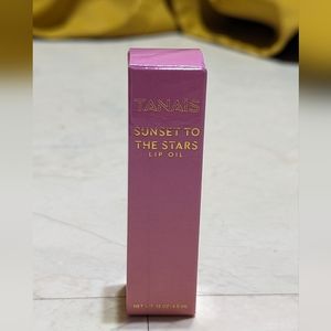 Tanaus sunset to the stars lip oil.